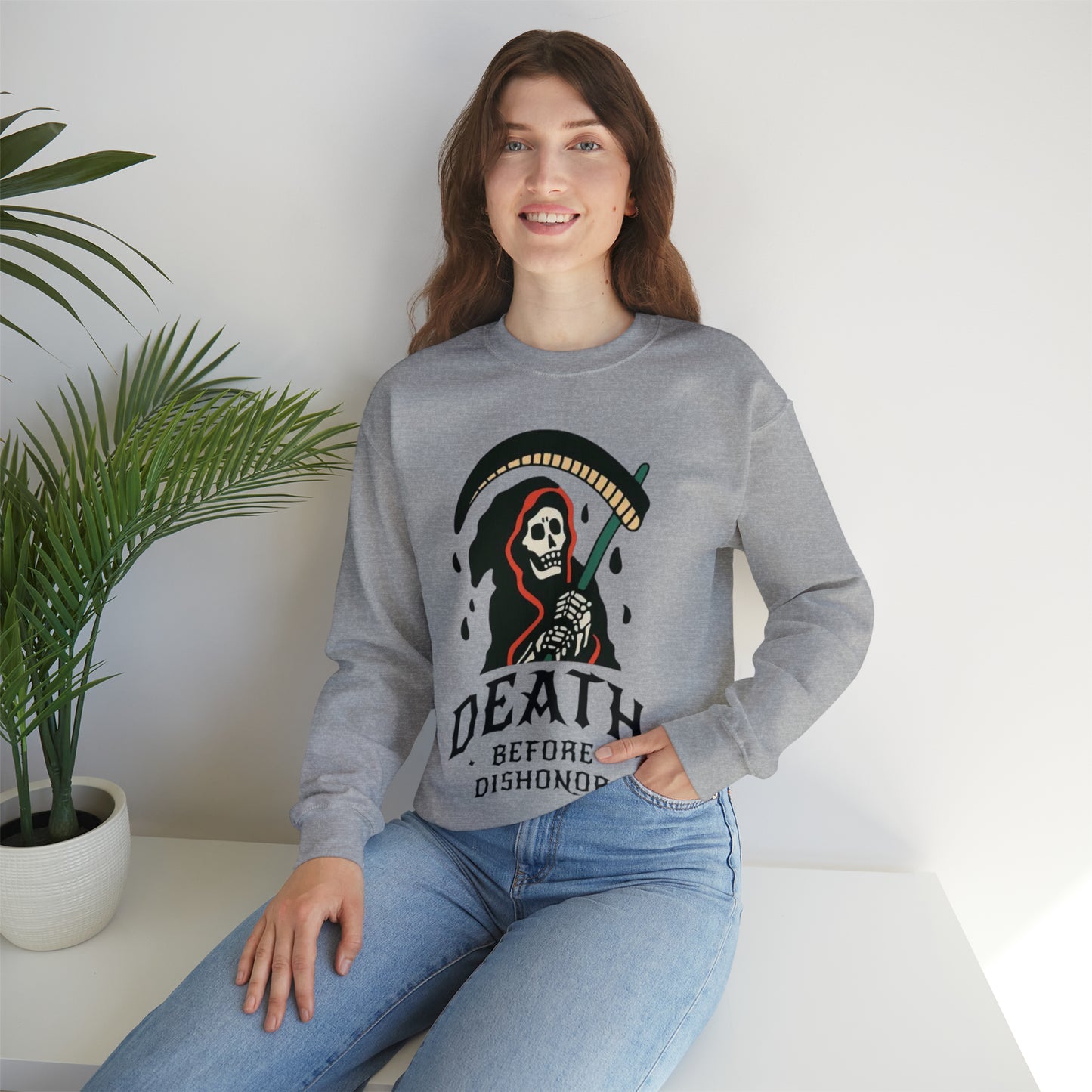 Death before dishonor Crewneck Sweatshirt